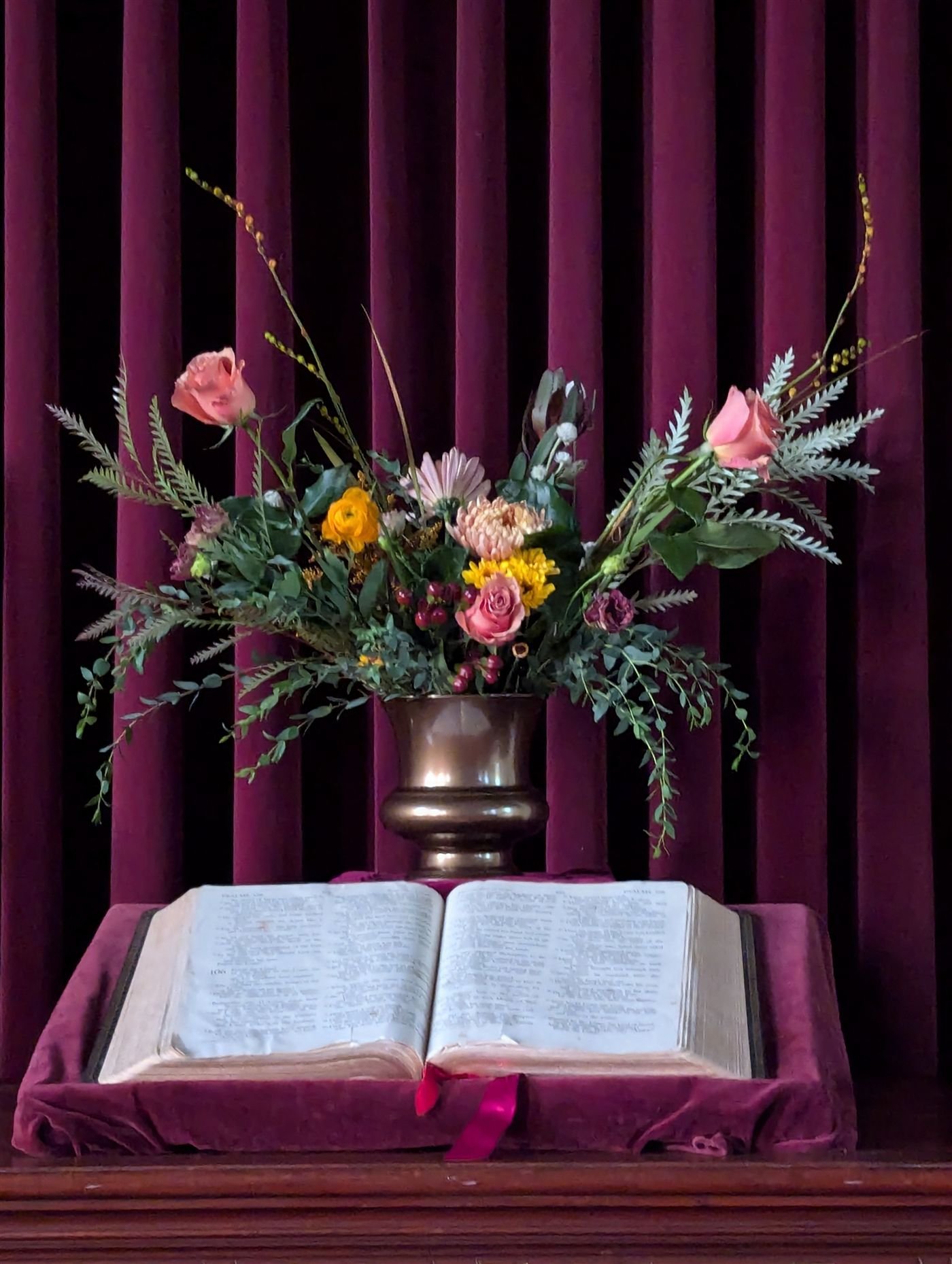 Flowers arranged on the Welcome Table